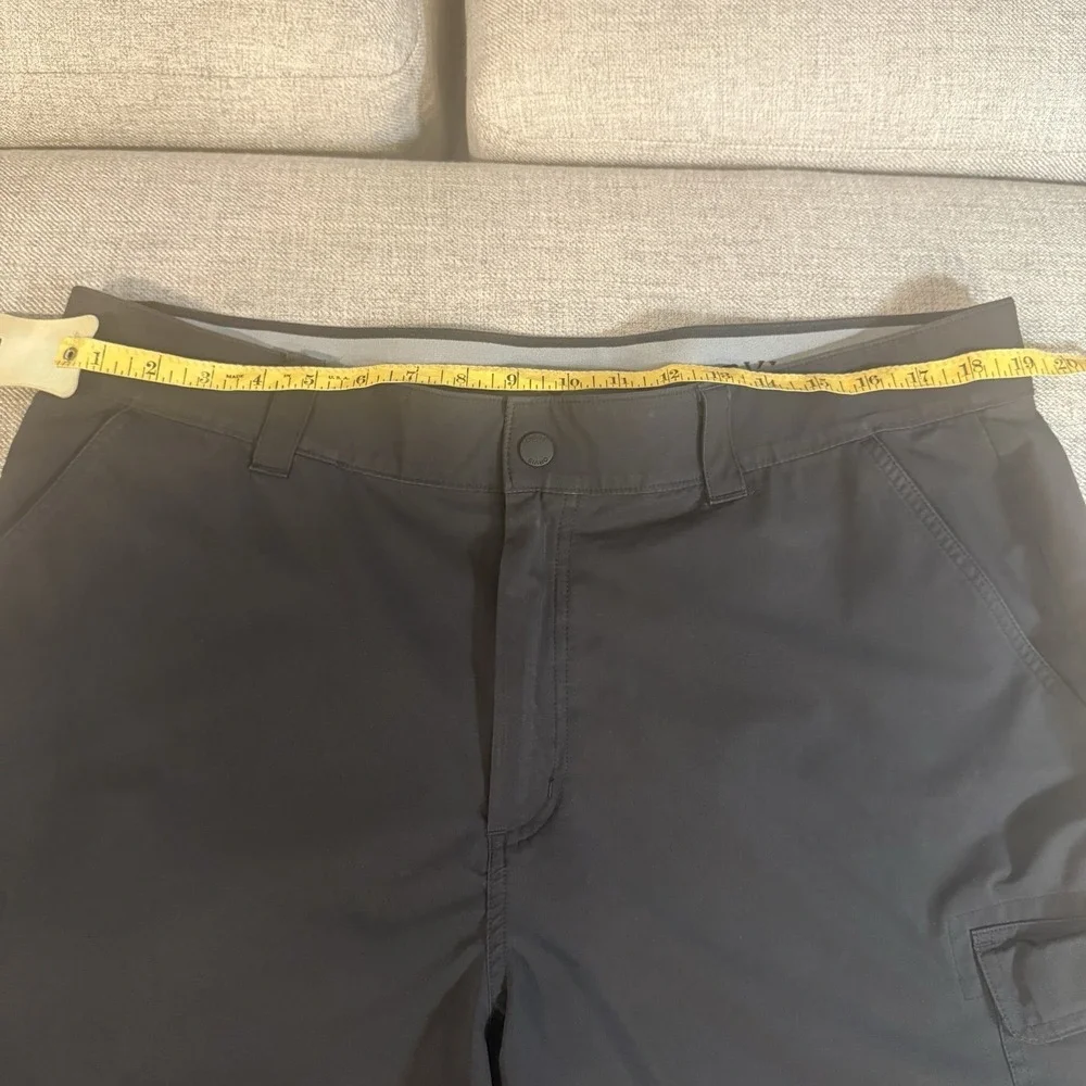 Orvis Cargo Shorts Mens 38 Black Nylon Hiking Fishing Outdoor Utility